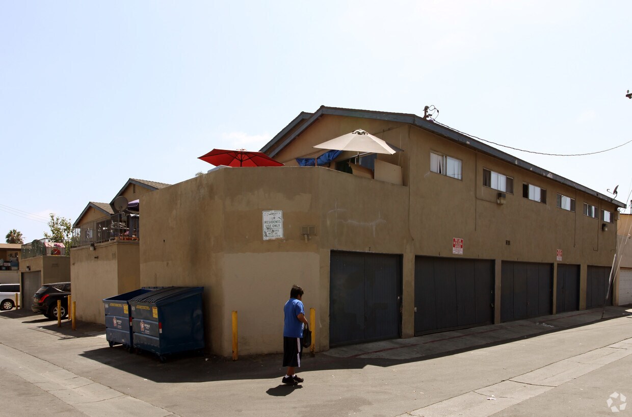 Foto del edificio - 331 E Leatrice Ln