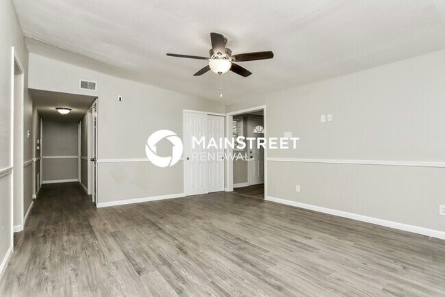 Foto del edificio - 3 Bedroom Pet-Friendly Home in FLORISSANT,...