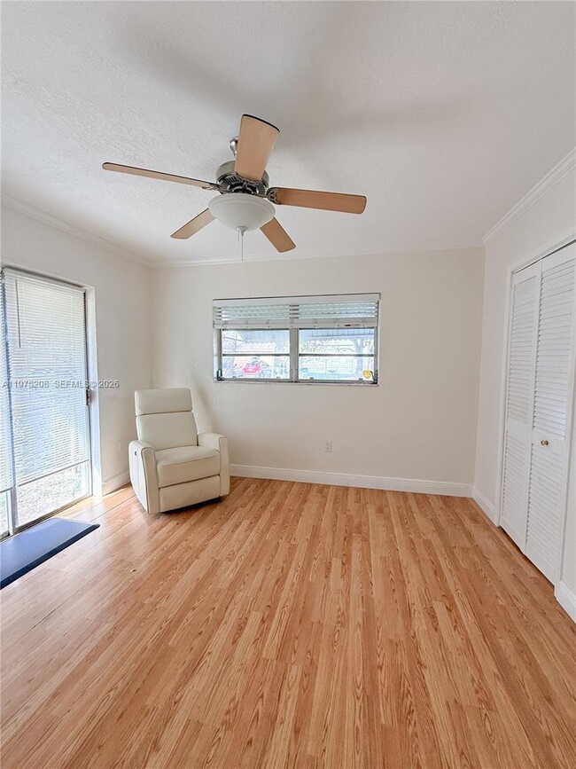 Building Photo - 1619 N 29th Ct