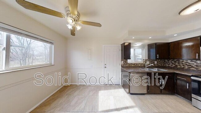 Foto del edificio - 4520 Galley Rd
