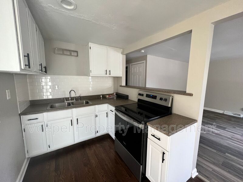 Primary Photo - 4025 Springfield St