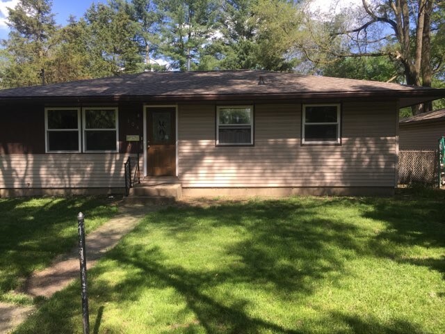 Primary Photo - 108 Hillsdale St