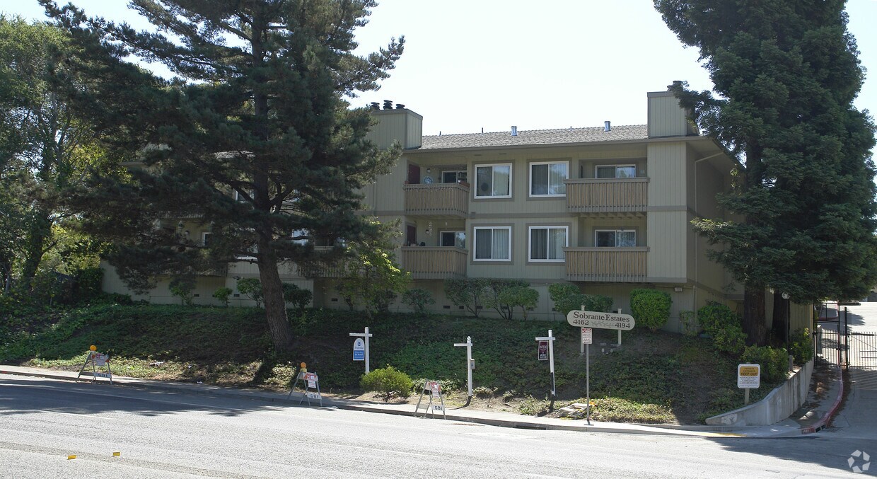 Primary Photo - 4164 San Pablo Dam Rd