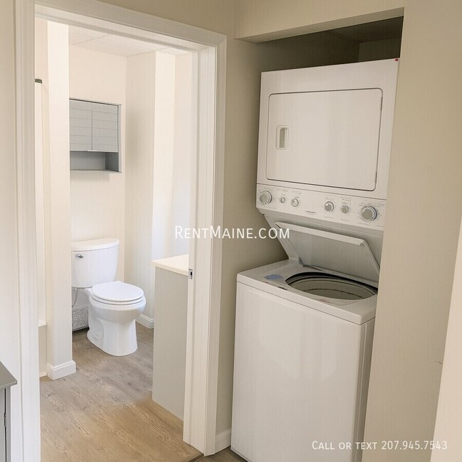 Foto del edificio - 109 Main Rd N