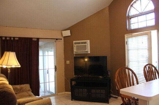 Foto del edificio - 4718 E 14th St