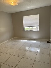Building Photo - 3009 Allred Dr