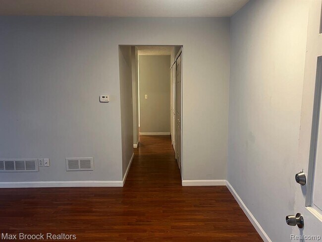 Foto del edificio - 30232 Southfield Rd