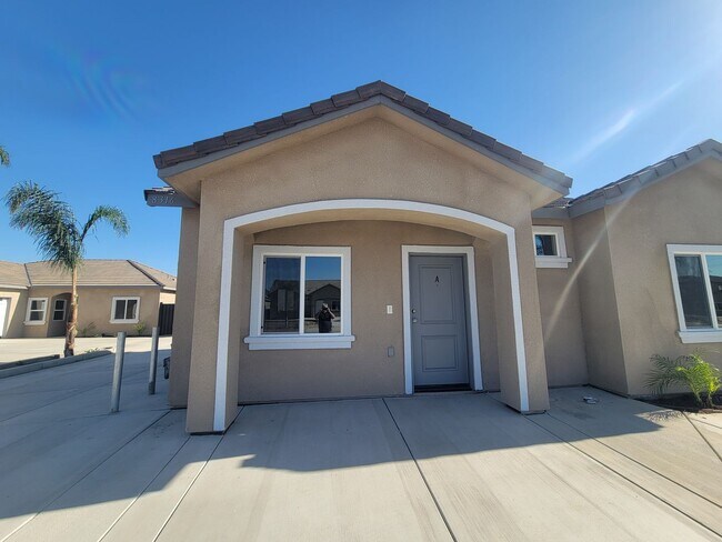 Foto del edificio - 8316 Grandy St