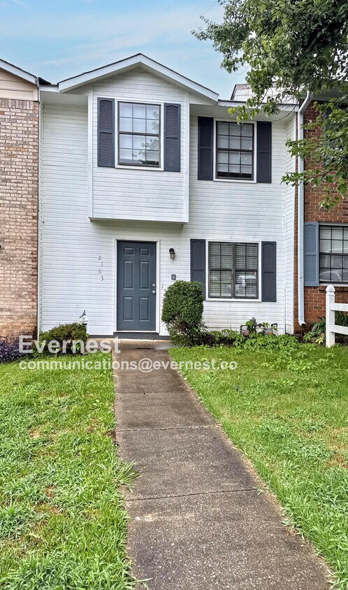 Foto principal - 2163 Cheshire Dr