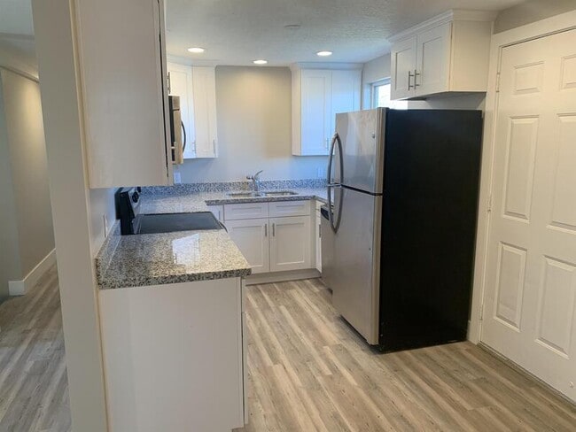 Foto del edificio - 3498 Valley Heights Dr