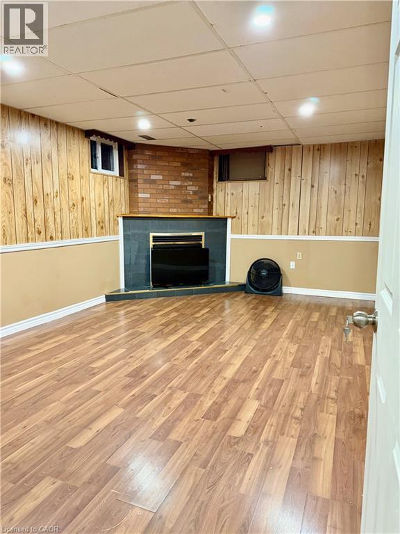 Photo du bâtiment - 503 Upper Gage Ave