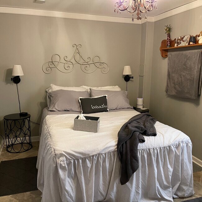 Foto del edificio - 220 Pearson Dr