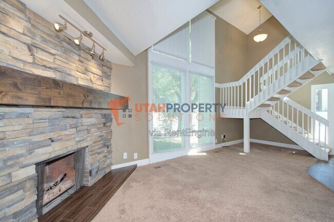 Photo - 7290 South Racquet Club Drive Townhome