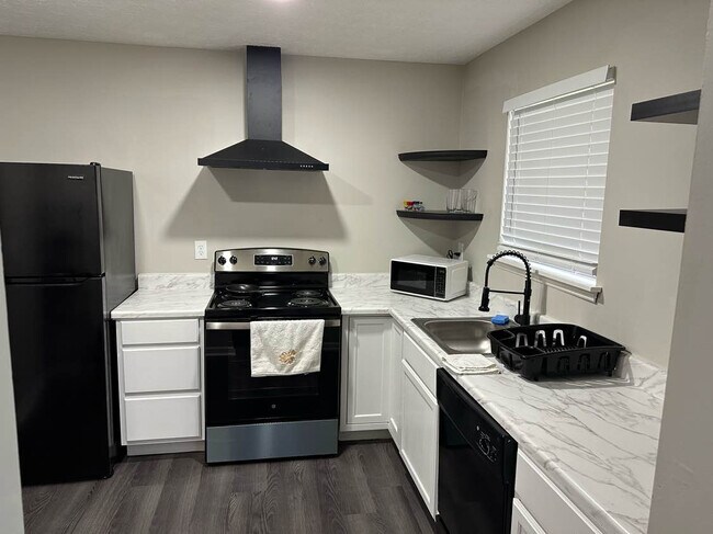 Photo - Room in House on Newberry Trail