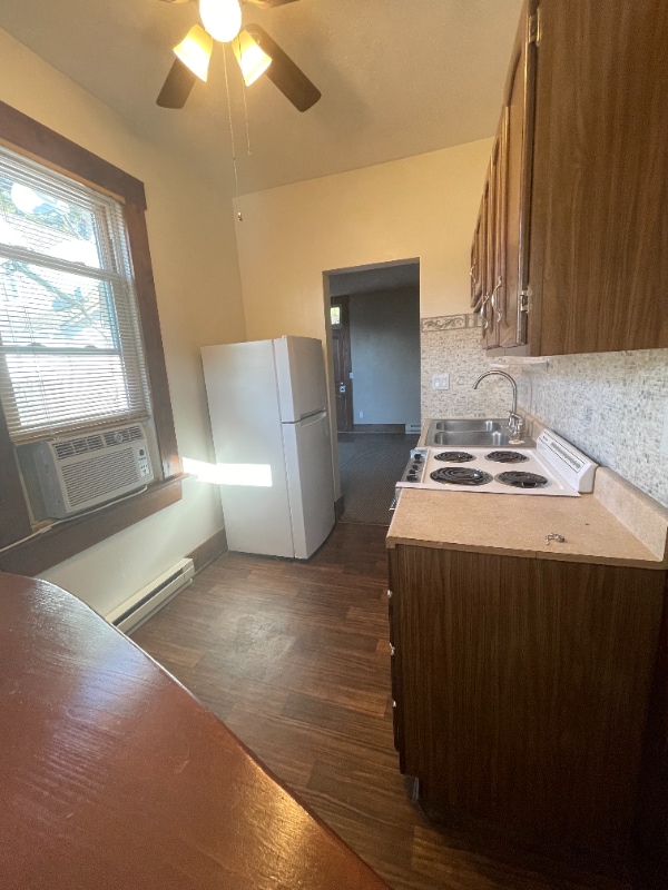 Building Photo - 112 Lincoln St