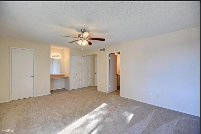 Building Photo - 8344 E Chaparral Rd