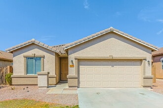 Building Photo - 7905 S 73rd Ln
