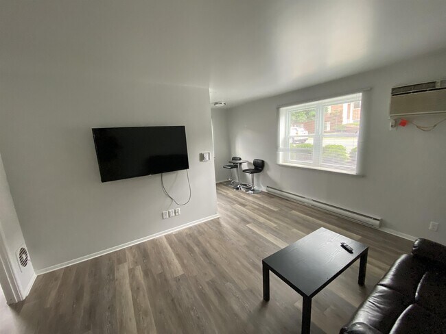 Foto del edificio - 140 S Jameson Ave
