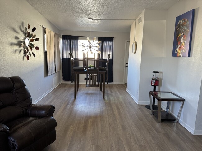 Foto del edificio - 4517 44th St