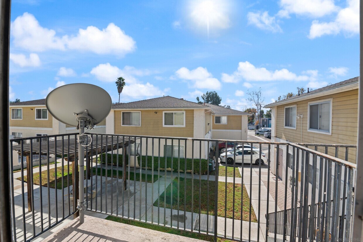 Foto principal - 9210 Kenwood Dr