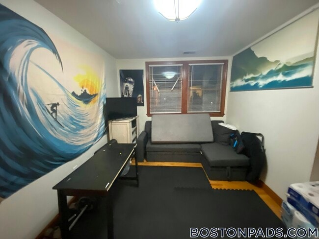 Foto del edificio - 102 Allston St