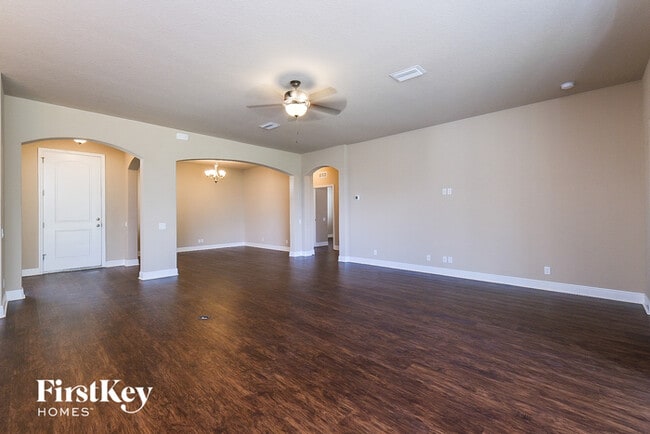 Building Photo - 14646 Balloch Dr