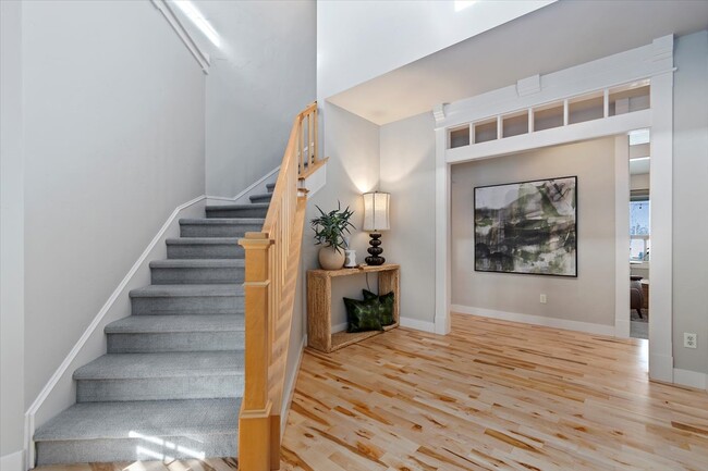 Building Photo - 1684 N Spring Hollow Way