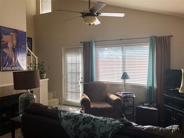 Foto del edificio - 5723 Cedar Creek Dr