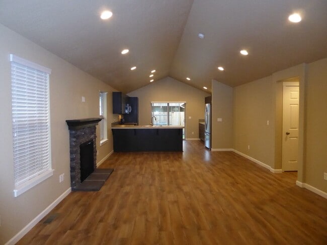 Building Photo - 21190 CAPELLA PLACE, BEND, OREGON 97702 - ...