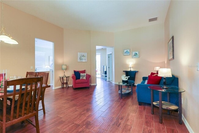 Foto del edificio - 331 Henley Cir