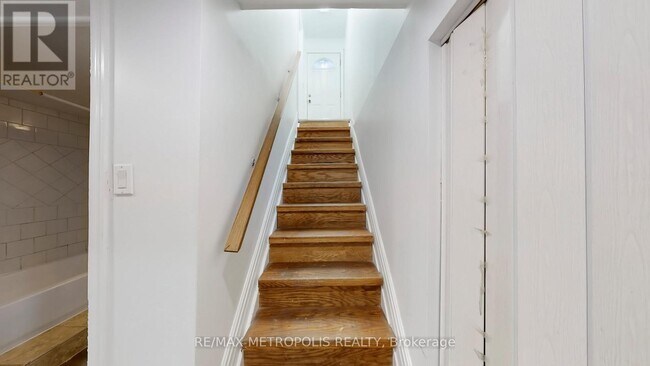 Building Photo - 14 Furlong Ct