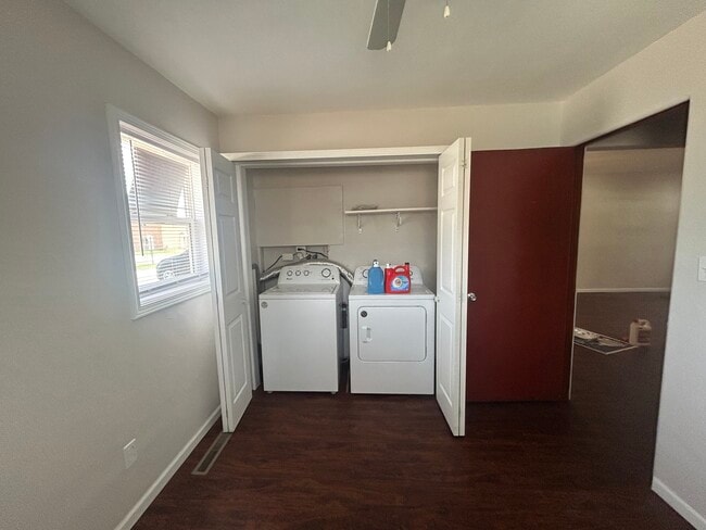 Smaller Bedroom with washer /dryer - 1394 Shirley St