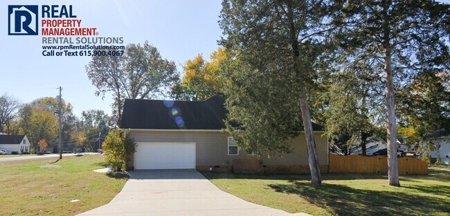 Foto del edificio - Adorable 3BD 2BA home on a cul-de-sac and ...