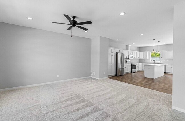 Foto del edificio - $2,650 | 3 Bedroom, 2.5 Bathroom Townhome | Newer Construction | No Pets | Available for August 1...