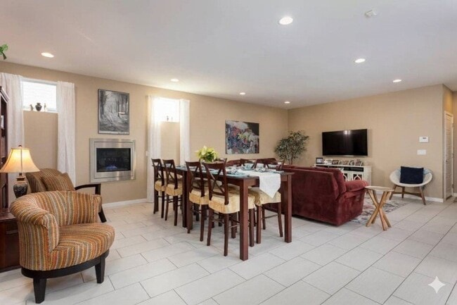 Building Photo - 9606 Dunning Cir