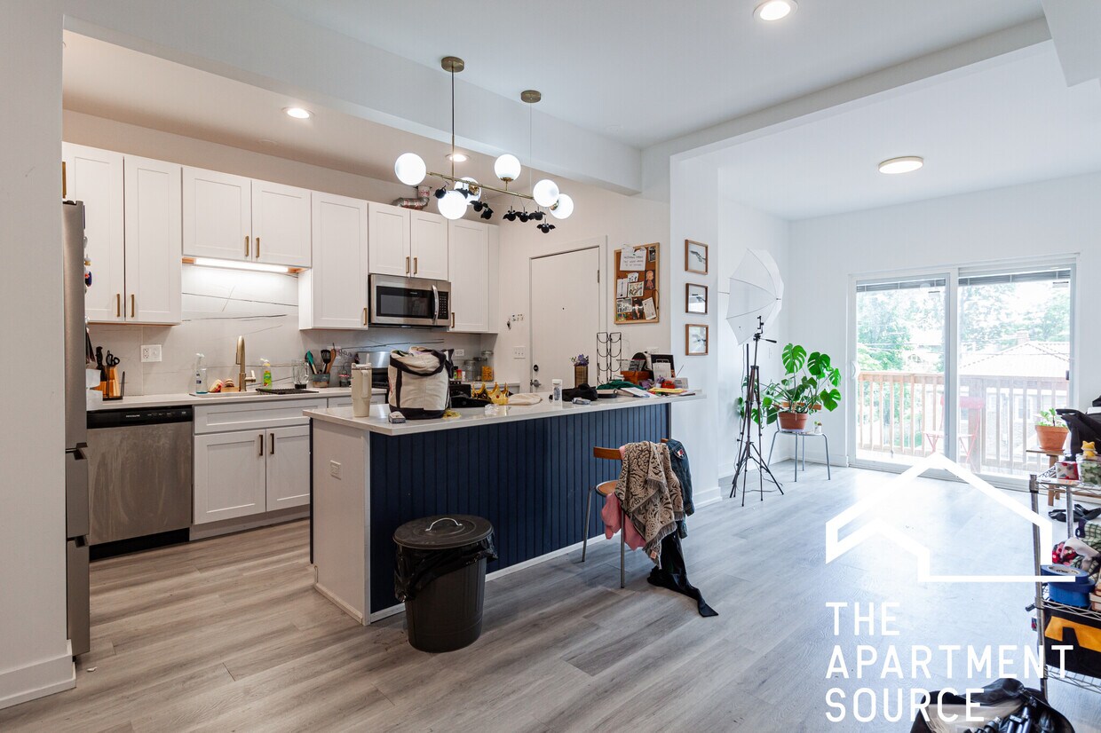 Foto principal - 4935 N Saint Louis Ave