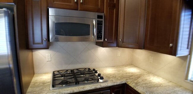 Building Photo - Corsica Villas Condo!