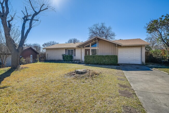 Building Photo - 7702 Old Spanish Trail