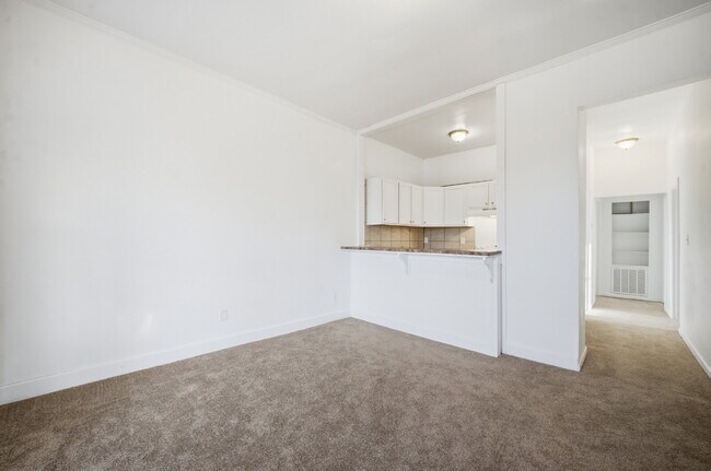 Building Photo - Charming 3-Bedroom Downstairs Duplex for rent in Newport News – Great Location!