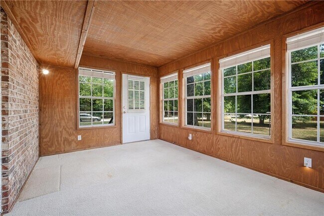 Foto del edificio - Nice 3 bedroom 2 bath home in North Fayetteville