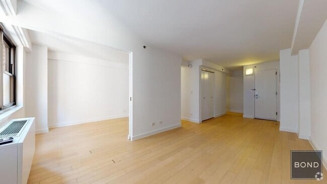 Building Photo - 222 E 39th St