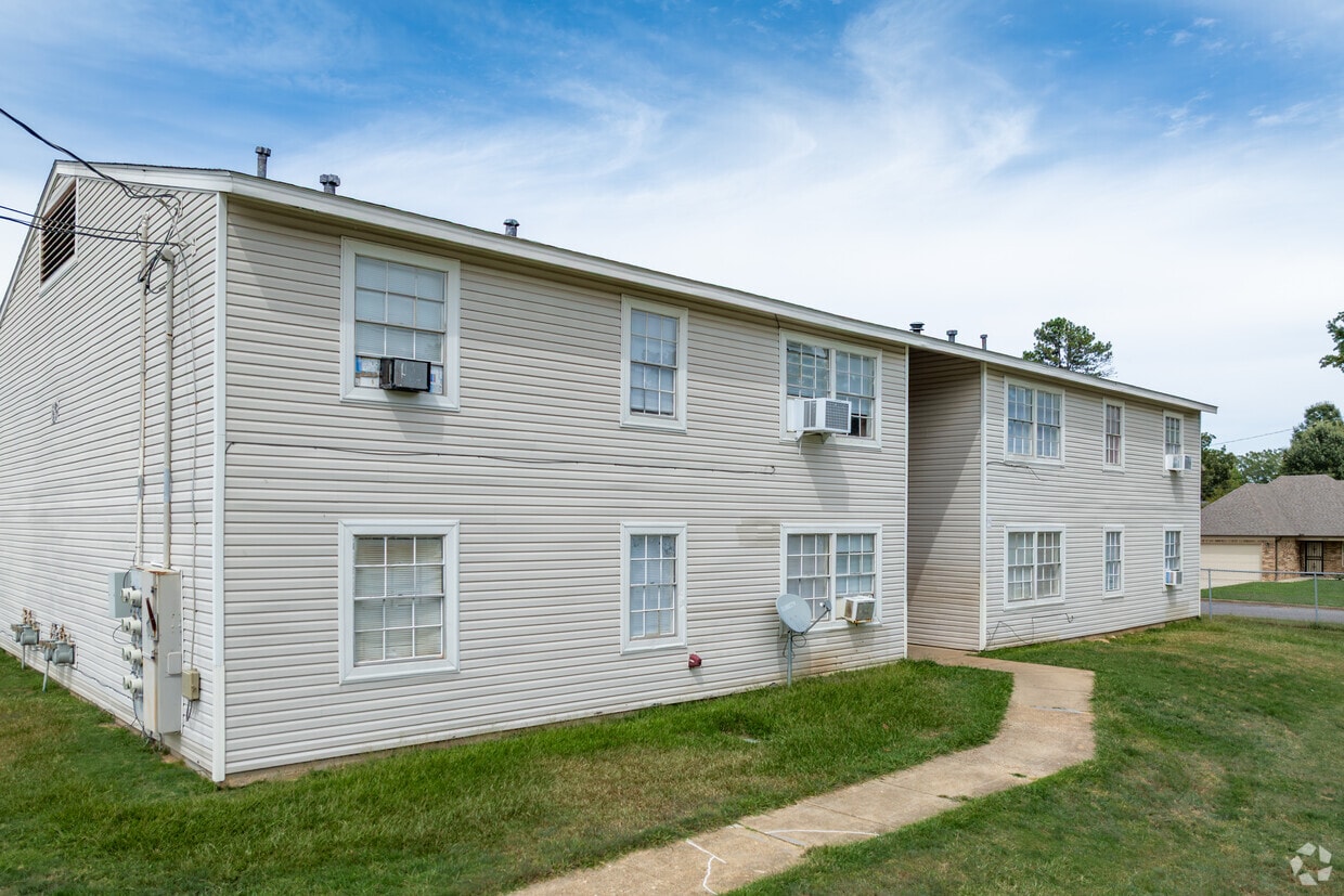 Building Photo - Sandidge Hills