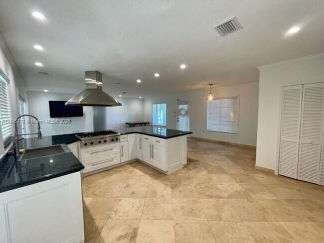 Foto del edificio - 15925 SW 83rd Ct