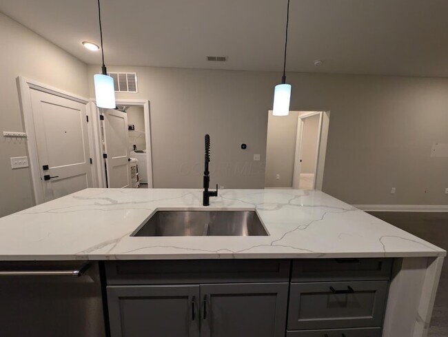 Foto del edificio - 751 N 6th St