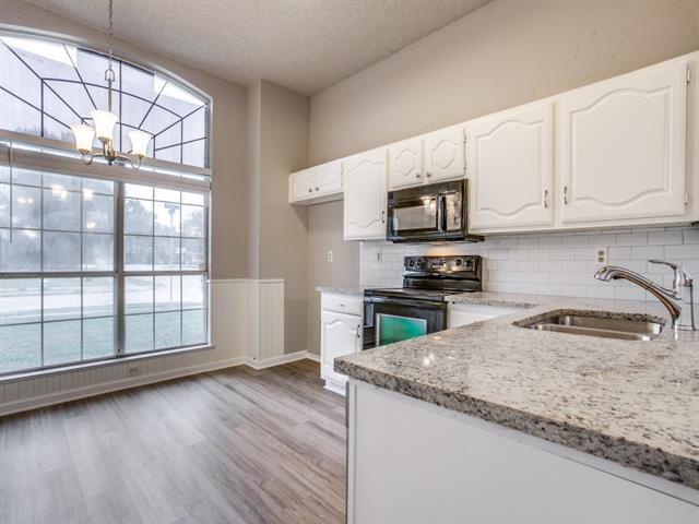 Building Photo - 428 Surrey Pl