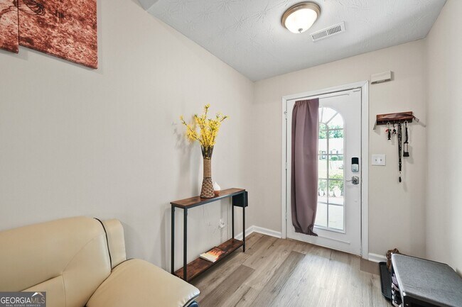 Building Photo - 30 Zebulon Pl