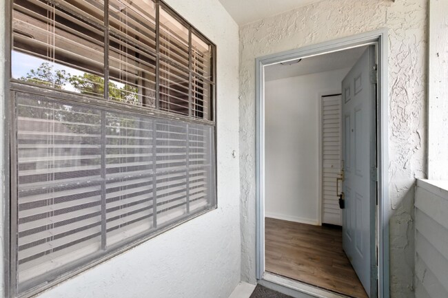 Foto del edificio - 1735 Harrison St