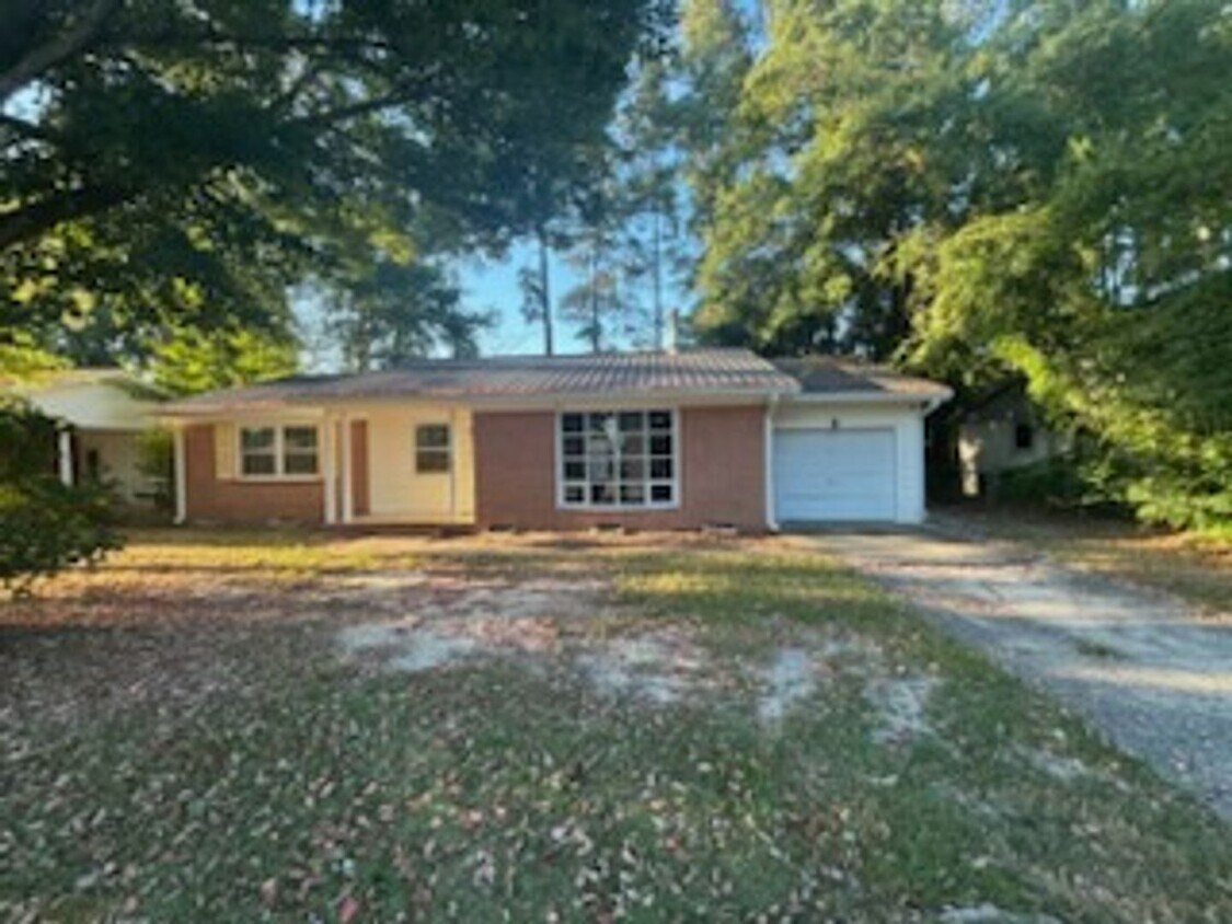 Foto principal - 7236 Ainsley St