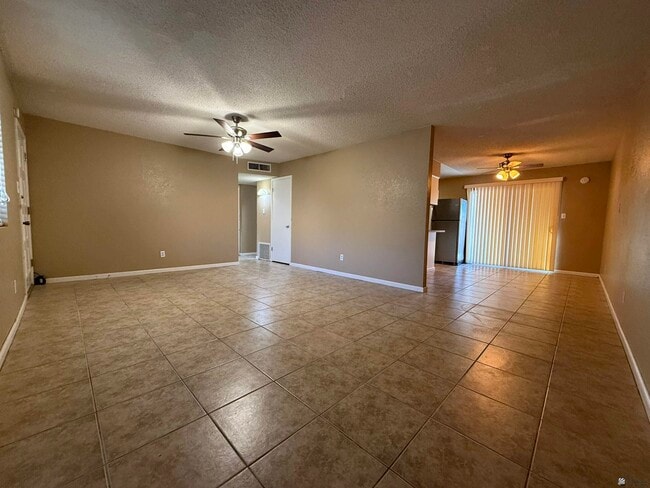 Building Photo - 2490 W Yowell Ct