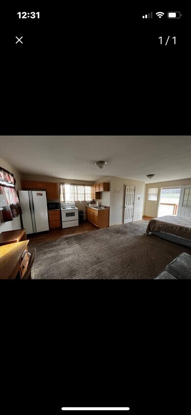 Primary Photo - 3390 W Andrew Johnson Hwy